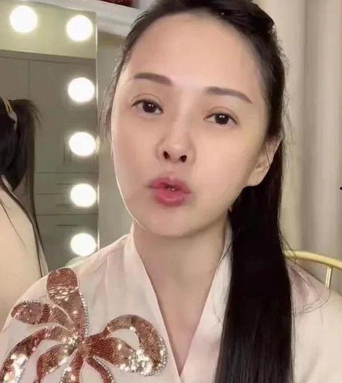 小优娱乐圈大爆料,揭秘明星幕后故事与真实生活 第3张 小优娱乐圈大爆料,揭秘明星幕后故事与真实生活 第3张